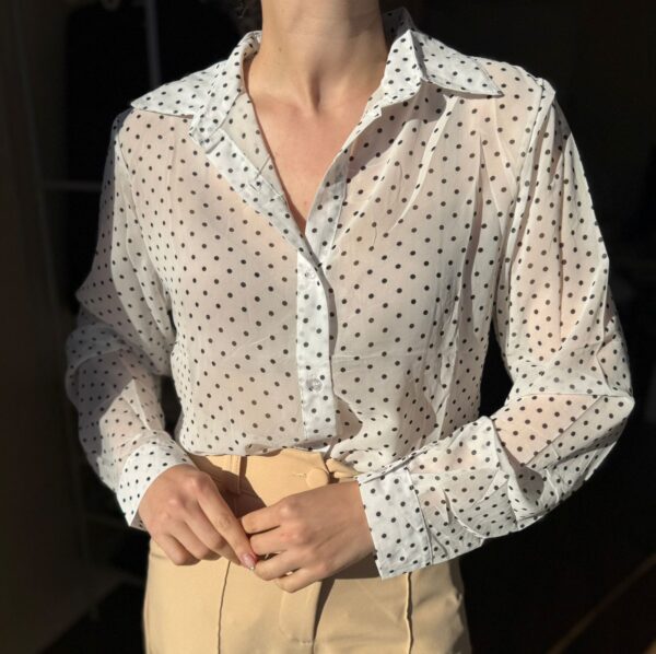 1841130022026 1 Camisa poá bege