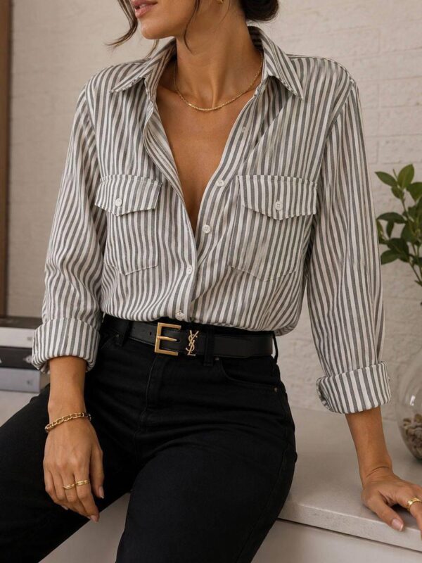 Camisa listrada branca com preto